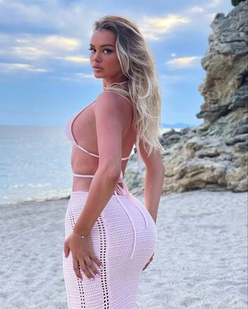 Full leaked Uresa zogu private onlyfans photo