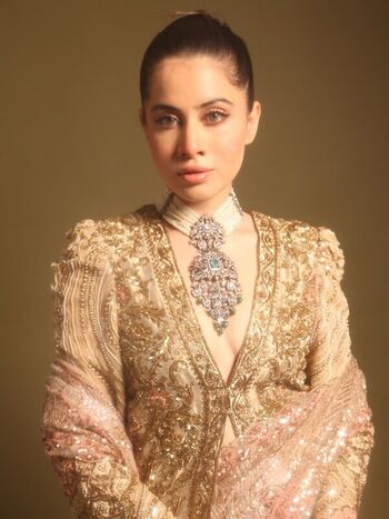 Full leaked Urfi javed private photo