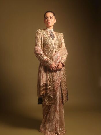 Full leaked Urfi javed private photo