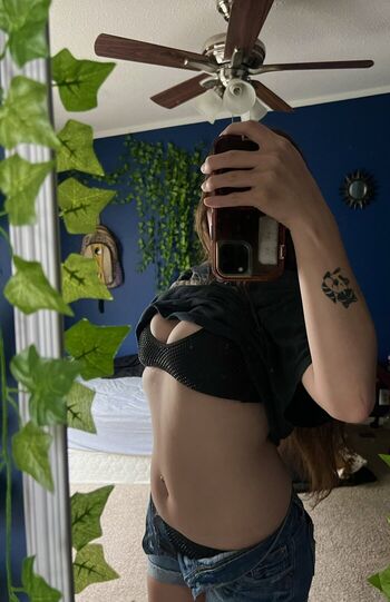 Full leaked Urgoonettegf private photo