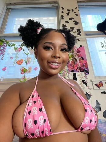 Full leaked Urlilbaby private photo