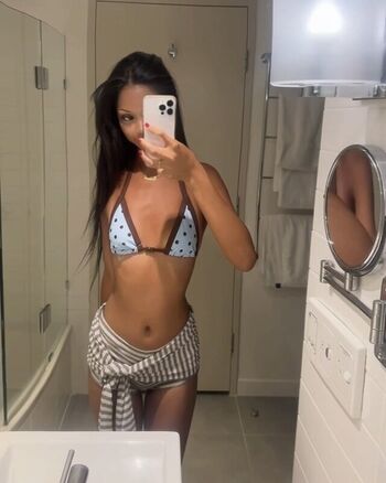 Full leaked Urlilmuse private photo