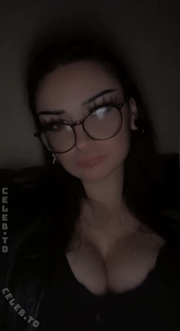 Full leaked Urluvv sarah private photo