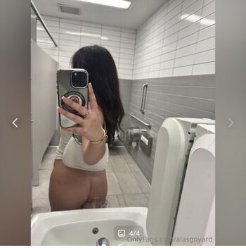 Full leaked Uronlyjules private photo