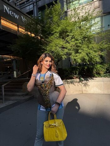 Full leaked Urvashi rautela private photo