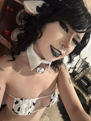 Full leaked Urwhitegf private photo