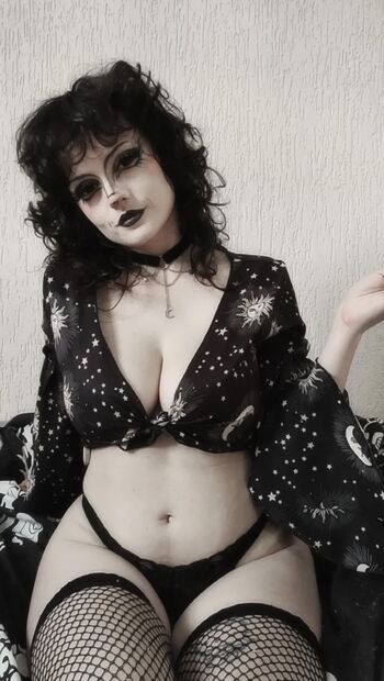 Full leaked Usagiisenshi private onlyfans photo