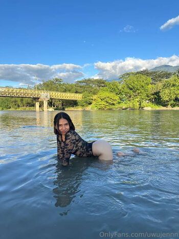 Full leaked Uwujennn private photo
