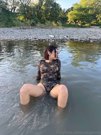 Full leaked Uwujennn private photo