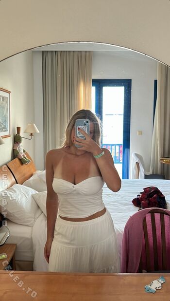 Full leaked V d s olivia private photo