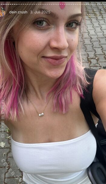 Full leaked V d s olivia private photo