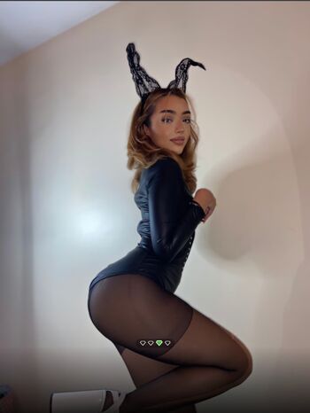 Full leaked V qx private onlyfans photo