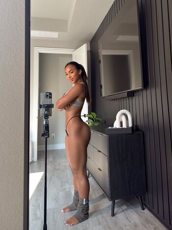 Full leaked V sanhouse private photo