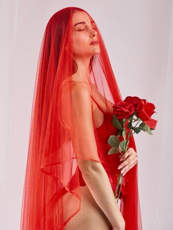 Full leaked Vahide bulu private onlyfans photo