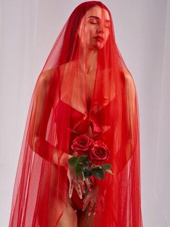 Full leaked Vahide bulu private onlyfans photo