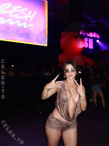 Full leaked Vaimonroe private photo