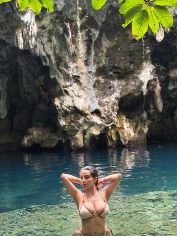 Full leaked Vaimonroe page private photo