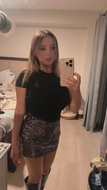 Full leaked Vale s private onlyfans photo