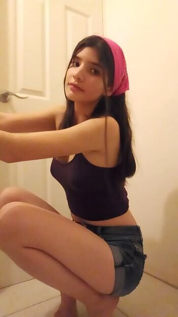 Full leaked Valecast private onlyfans photo