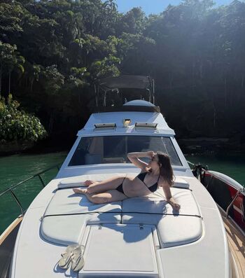 Full leaked Valen bandeira private photo