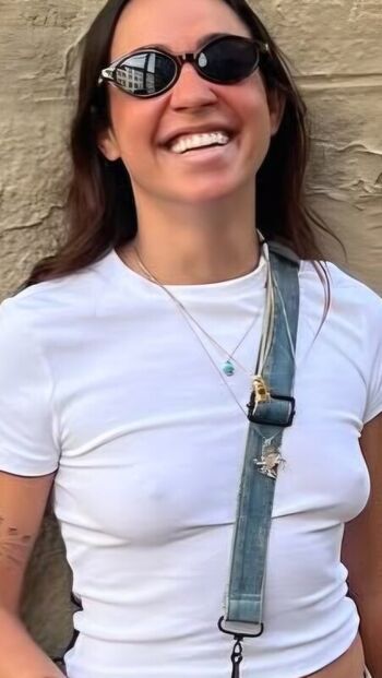 Full leaked Valen bandeira private photo