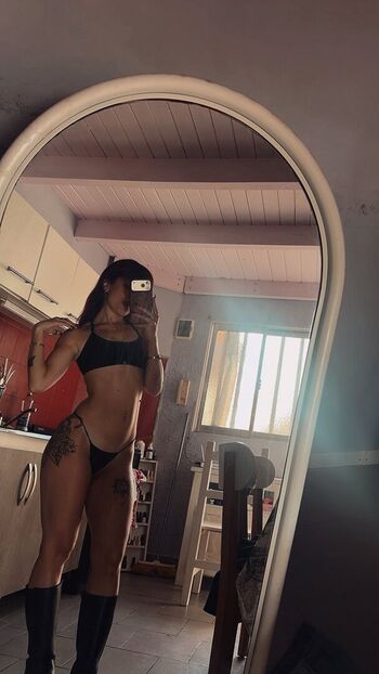Full leaked Valen pinto private photo