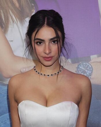 Full leaked Valentina buzzurro page private onlyfans photo