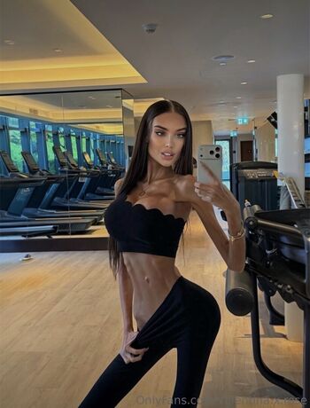 Full leaked Valentina melis private photo