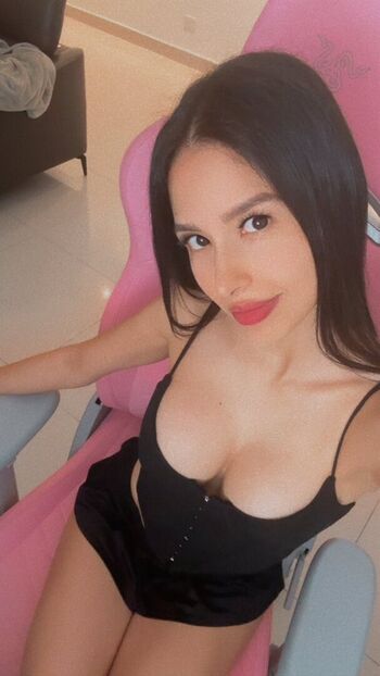 Full leaked Valentine crush vip private onlyfans photo