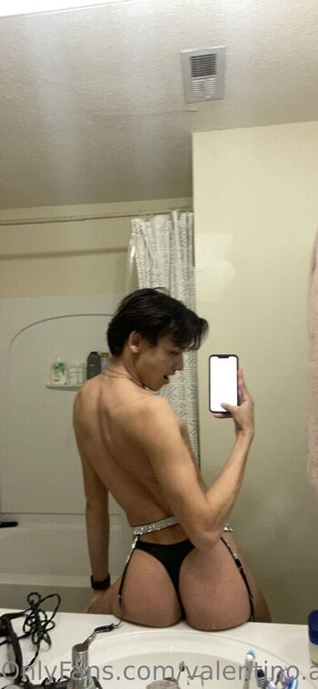 Full leaked Valentino aston page private onlyfans photo