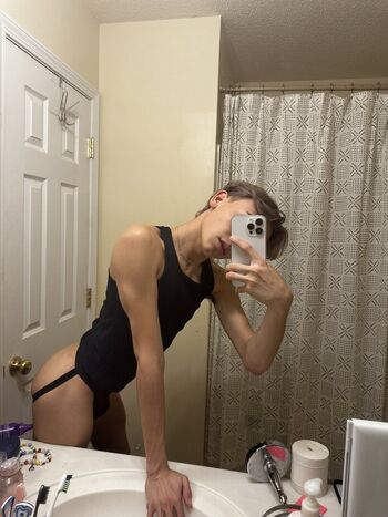 Full leaked Valentino aston page private onlyfans photo