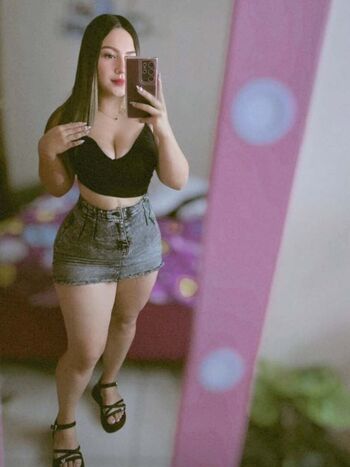 Full leaked Valeri private onlyfans photo