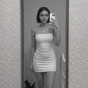 Full leaked Valeria flores private photo