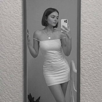Full leaked Valeria flores private photo