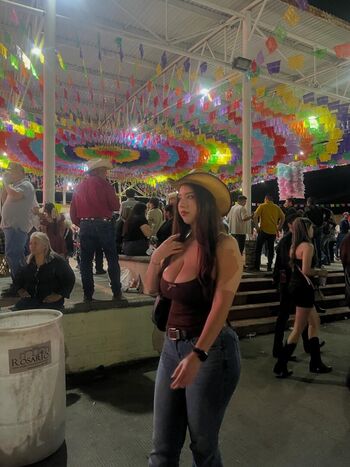 Full leaked Valeria lapizco private onlyfans photo