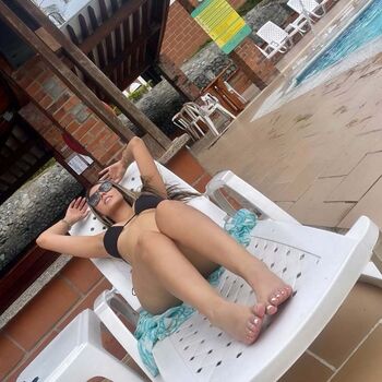 Full leaked Valeriaglaprofe private photo