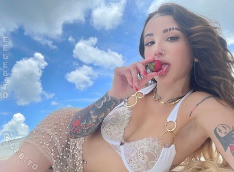 Full leaked Valerica steele page private photo