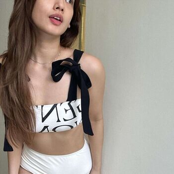 Full leaked Valerie dewi private photo