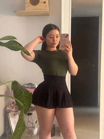 Full leaked Valerie private photo