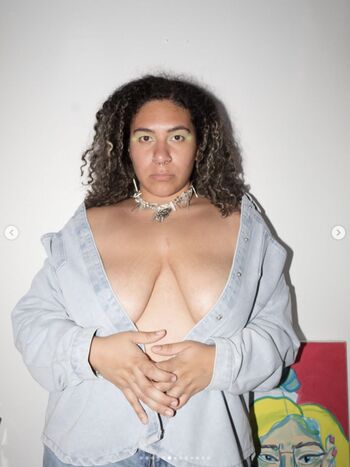 Full leaked Valeriezun private photo