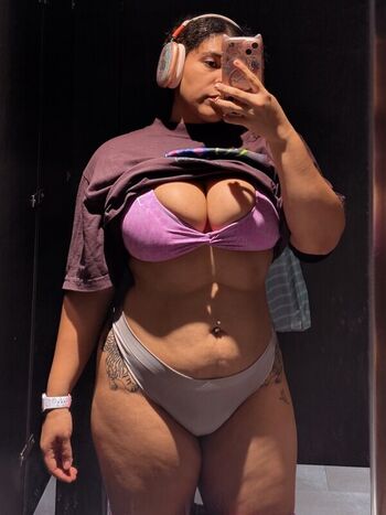 Full leaked Valeriezun private photo