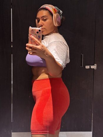 Full leaked Valeriezun private photo