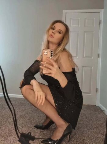Valeriya ASMR