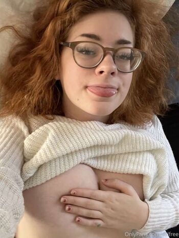 Full leaked Valfree private photo
