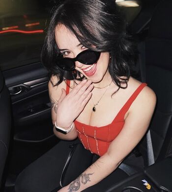 Full leaked Valiroe private onlyfans photo