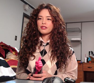 Full leaked Valkyrae private photo