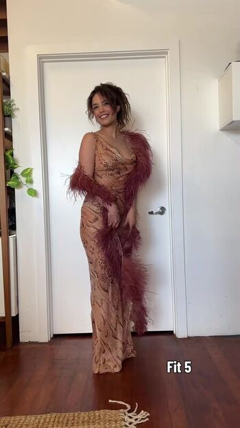 Full leaked Valkyrae page private photo