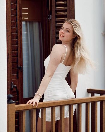 Full leaked Vallixpauline private photo