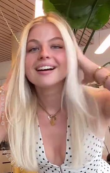 Full leaked Vallixpauline private photo