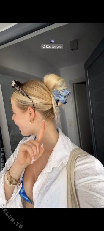 Full leaked Vallixpauline private photo